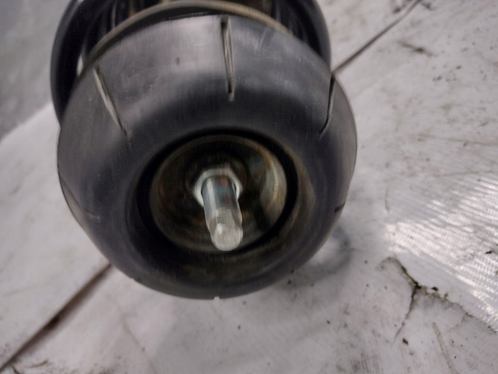 фото №12, Амортизационная стойка поворотный кулак ступица левый перед chevrolet lacetti 1,4 16v