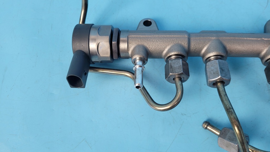 фото №10, Bmw 2' f44 218d gran coupe 21r молдинг впрыскная 8579239