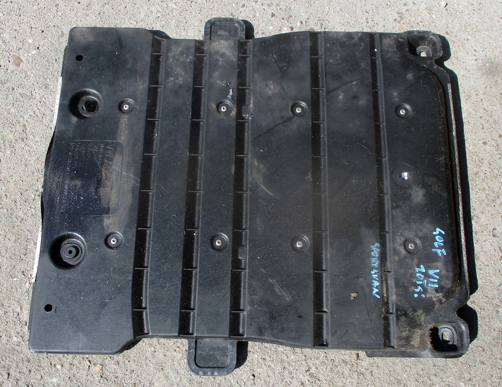 фото №1, Vw golf vii sportsvan пол защита