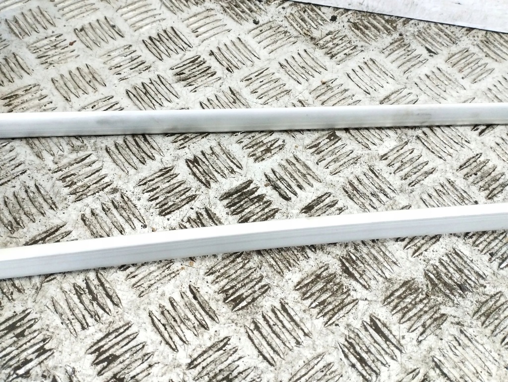 фото №9, Porsche cayenne 9pa 2005 комплект молдинг кровельная