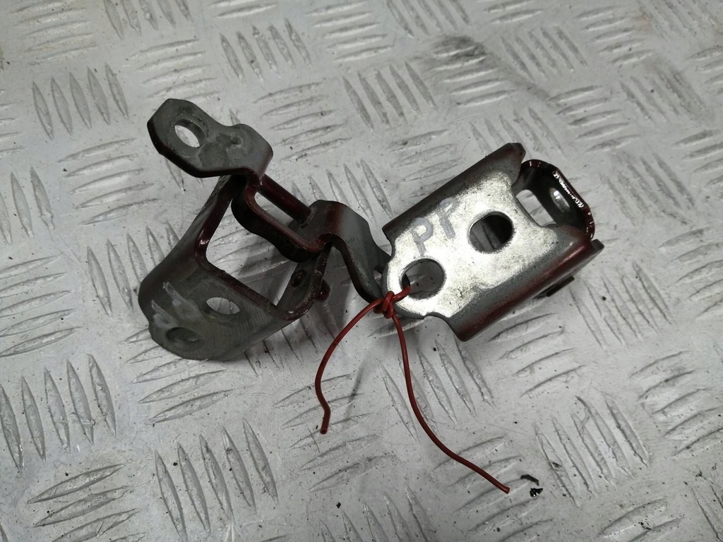 фото №1, Петли дверь правый перед renault scenic iv