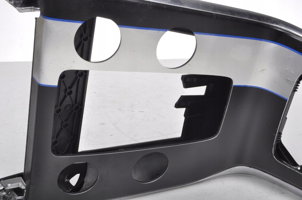 фото №8, Volvo v40 ii рамка радио панель обдув 08632794