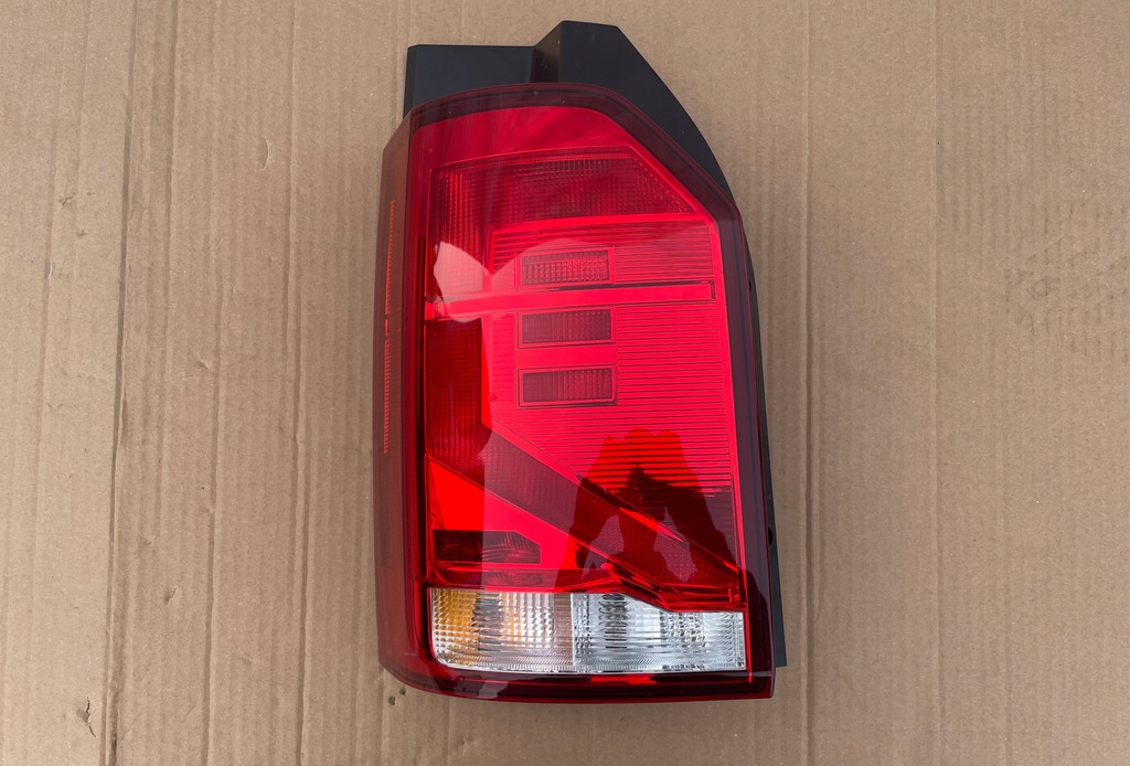 фото №1, Vw t6 7la лампа задняя левая