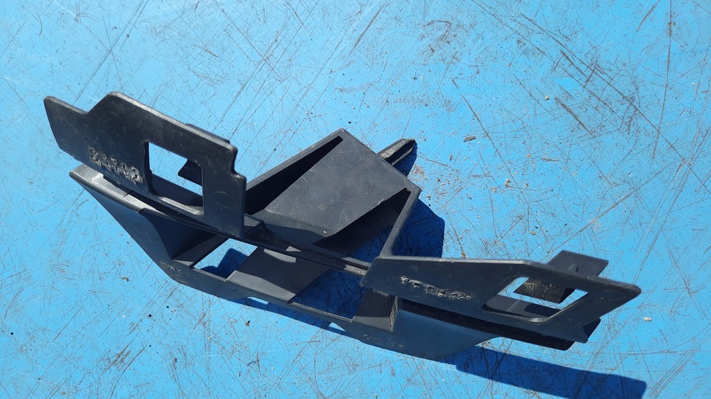 фото №2, Напрямна правий перед volvo xc60 30796166