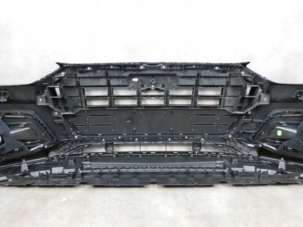 Audi q5 80a рестайлинг  бампер перед передний новый решётка радиатора решётки Цена