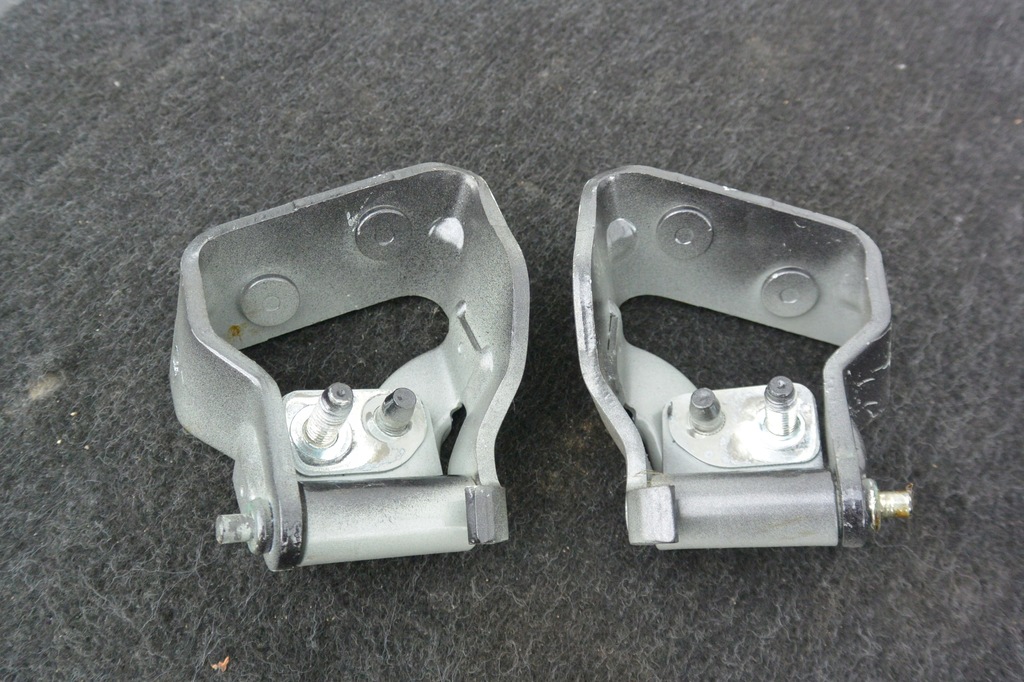 фото №4, Петля кришки правий лівий kpl lz7l audi q7 4l