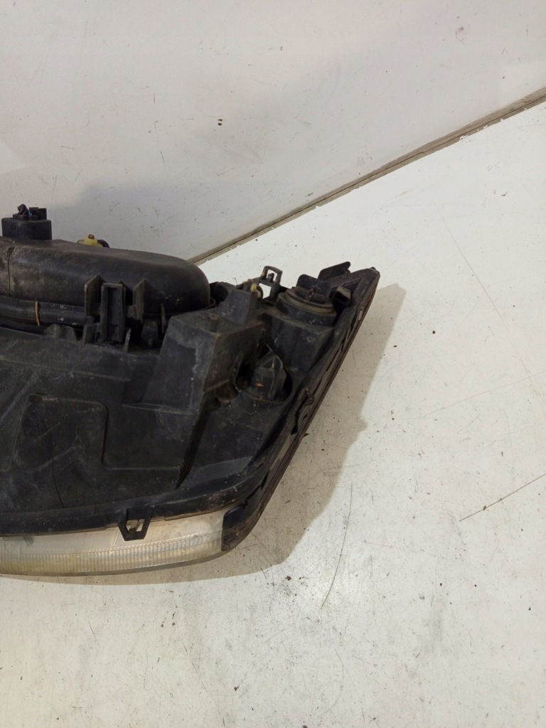 Купити Лампа передня перед права ford mondeo 3 3