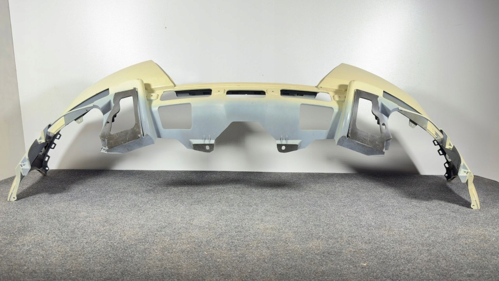 Ferrari roma spider f169 бампер задний  задний полный хороший с Разборки