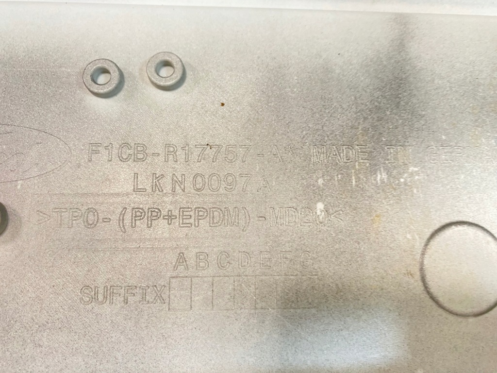 Бампер передній ford c-max mk3 mk2 lift pdc 2015- Зі Шроту