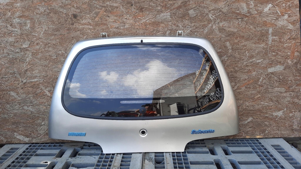 Купити Скло задній кришки багажника fiat seicento