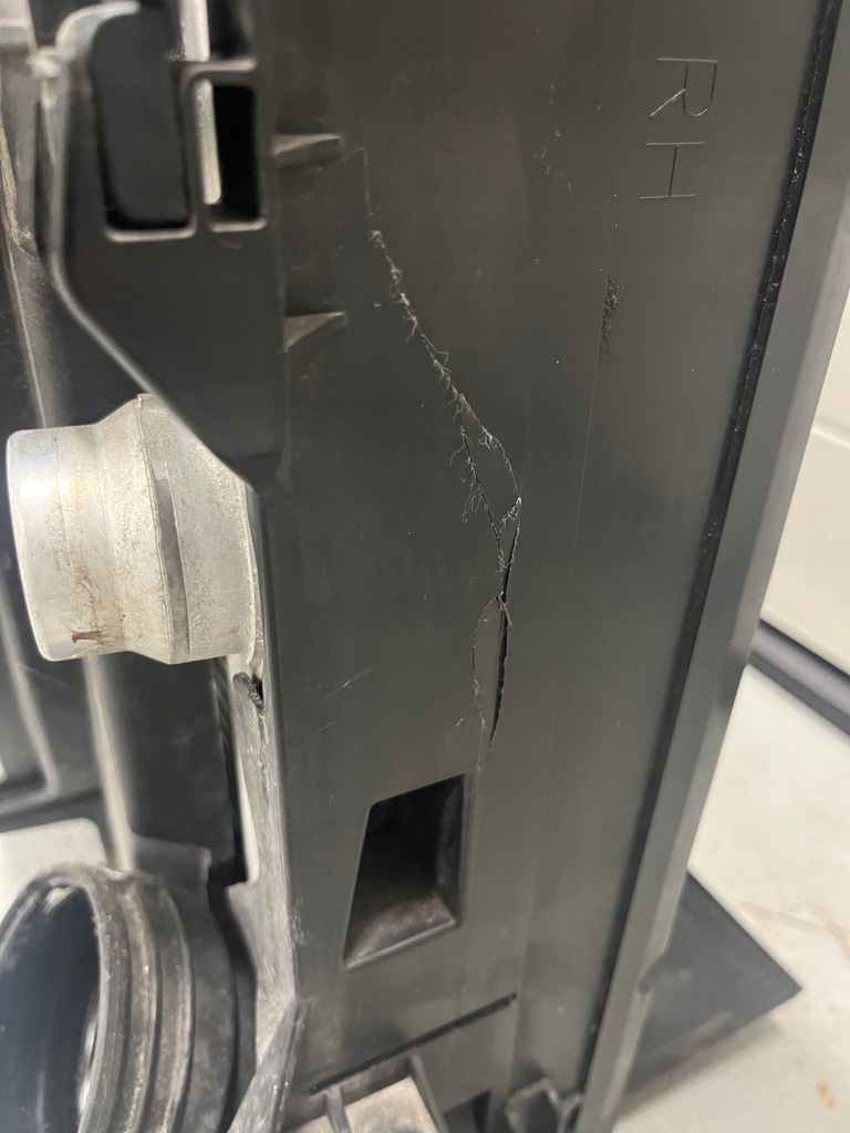 фото №7, Bmw x5 f15 15r. 3.0d комплект радіатор, вентилятор 7634467