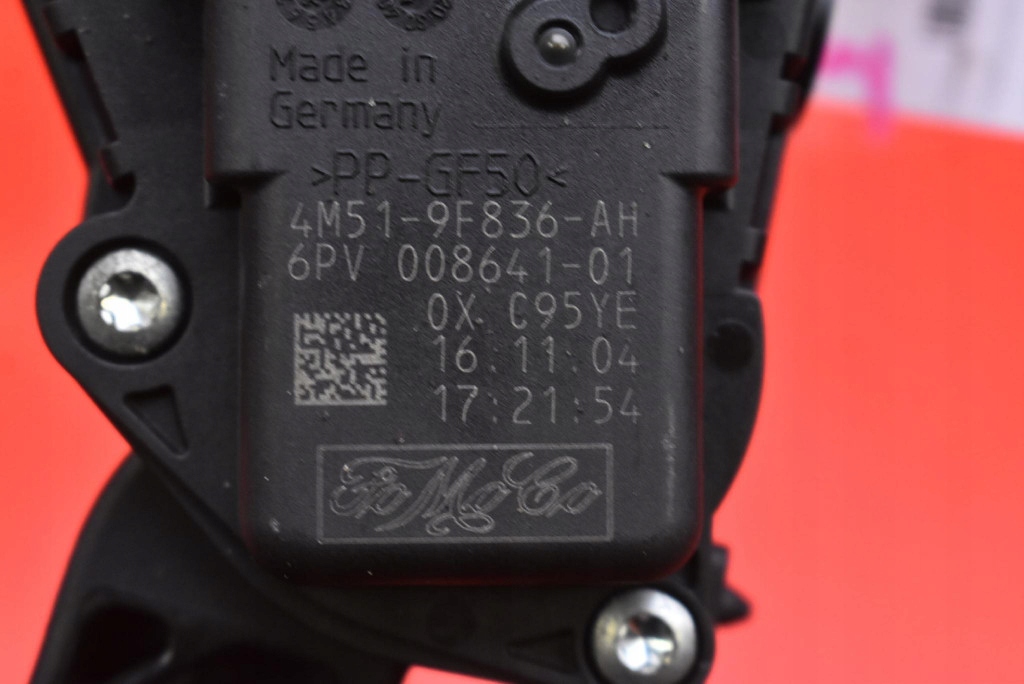 фото №8, Потенциометр педаль газа eu 4m51-9f836-ah mazda 3 1 i bk 1.6 109 km 03-06