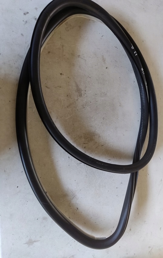 фото №1, Audi a3 lift прокладка дверь правый перед