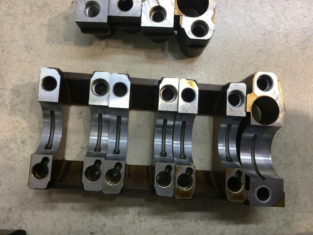 фото №4, Головка левая audi a6 c5 2.4 v6 078103373ah