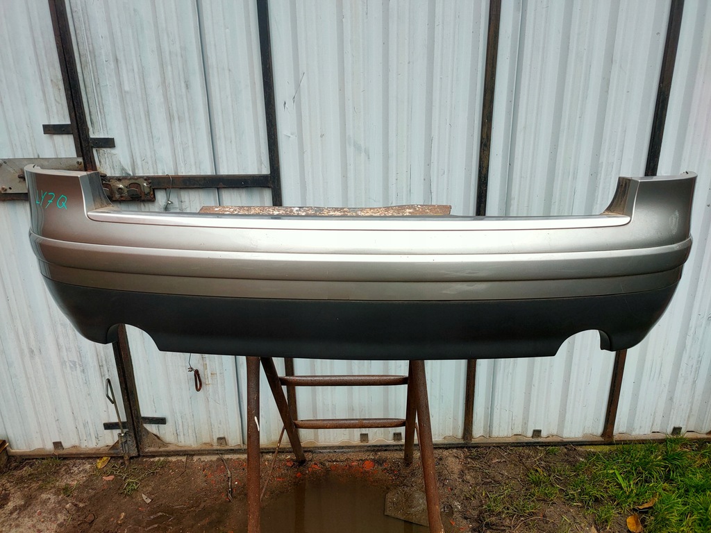 фото №1, Бампер задняя audi a4 b6 kombi ly7q 2 трубы