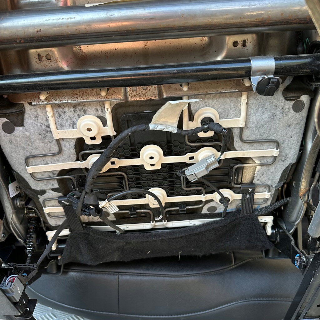 фото №4, Сидіння заднє сидіння напівшкіра jeep compass ii 2018 rok