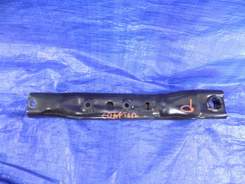 фото №1, Кронштейн кронштейн подрамник правое vw crafter 14r 2,0t