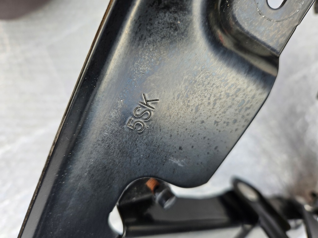 фото №5, Nissan leaf ii крышка заглушка зарядки замок каркас