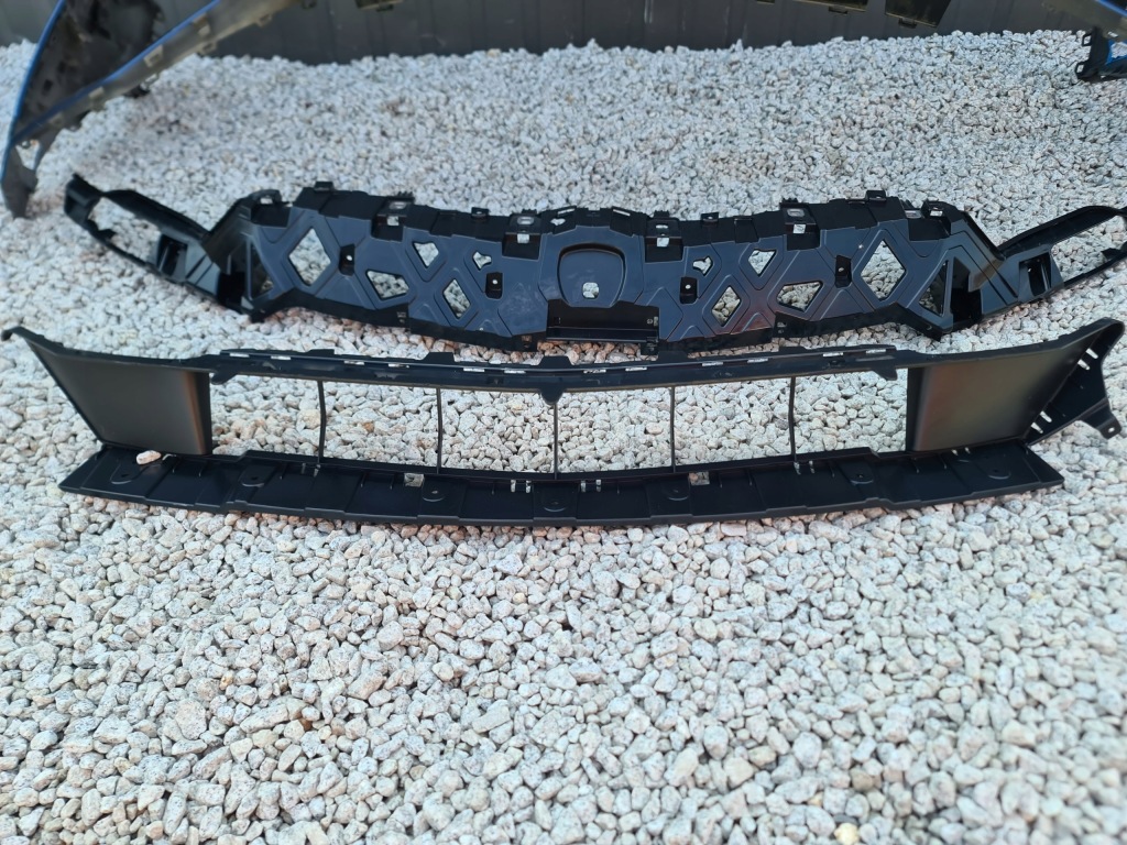 Lamborghini urus 2019 2020 2021 2022 бампер передній перед в Україні