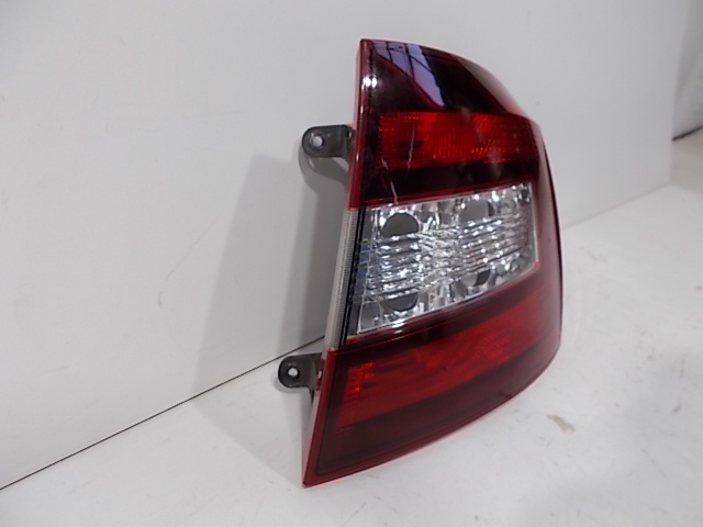 фото №4, Skoda rapid spaceback lift 17-19 лампа задня права
