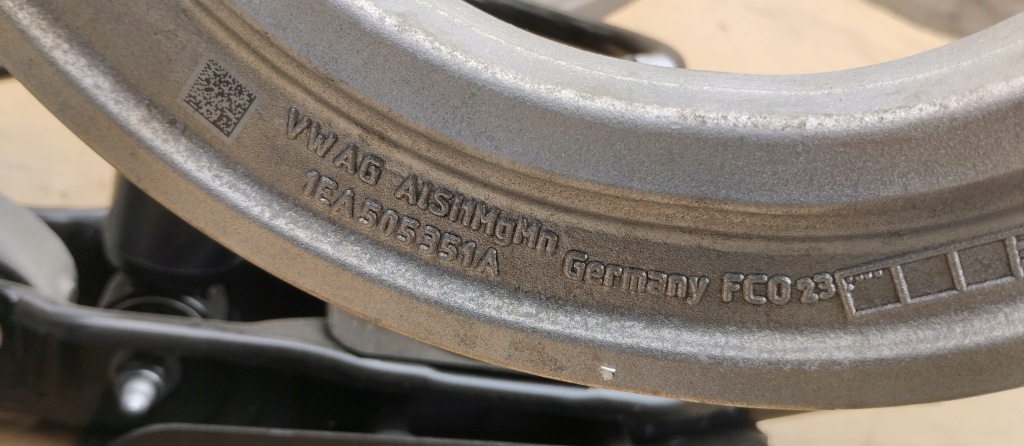 фото №14, Поворотный кулак подвеска амортизатор правый задняя volkswagen id.4 vw id4 23r