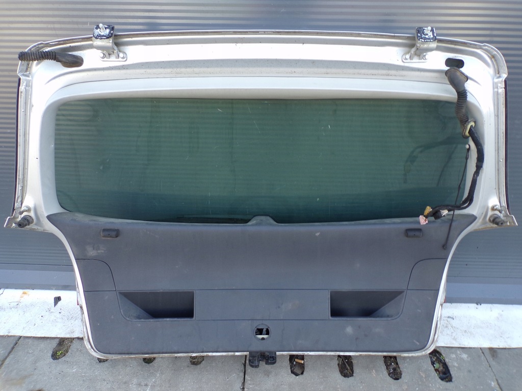 фото №9, Крышка багажника багажника задняя vw golf v hb