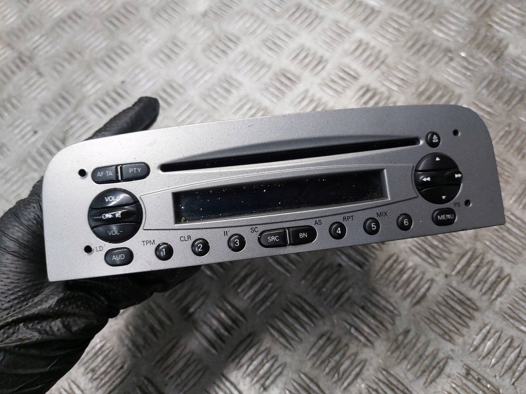 фото №9, Панель обдув + радио + подстаканник alfa romeo 147 7353377750 735266925