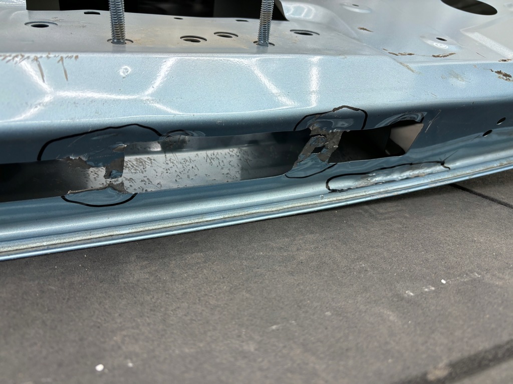 фото №15, Ford explorer ev 2024r-- крышка багажника багажника задняя