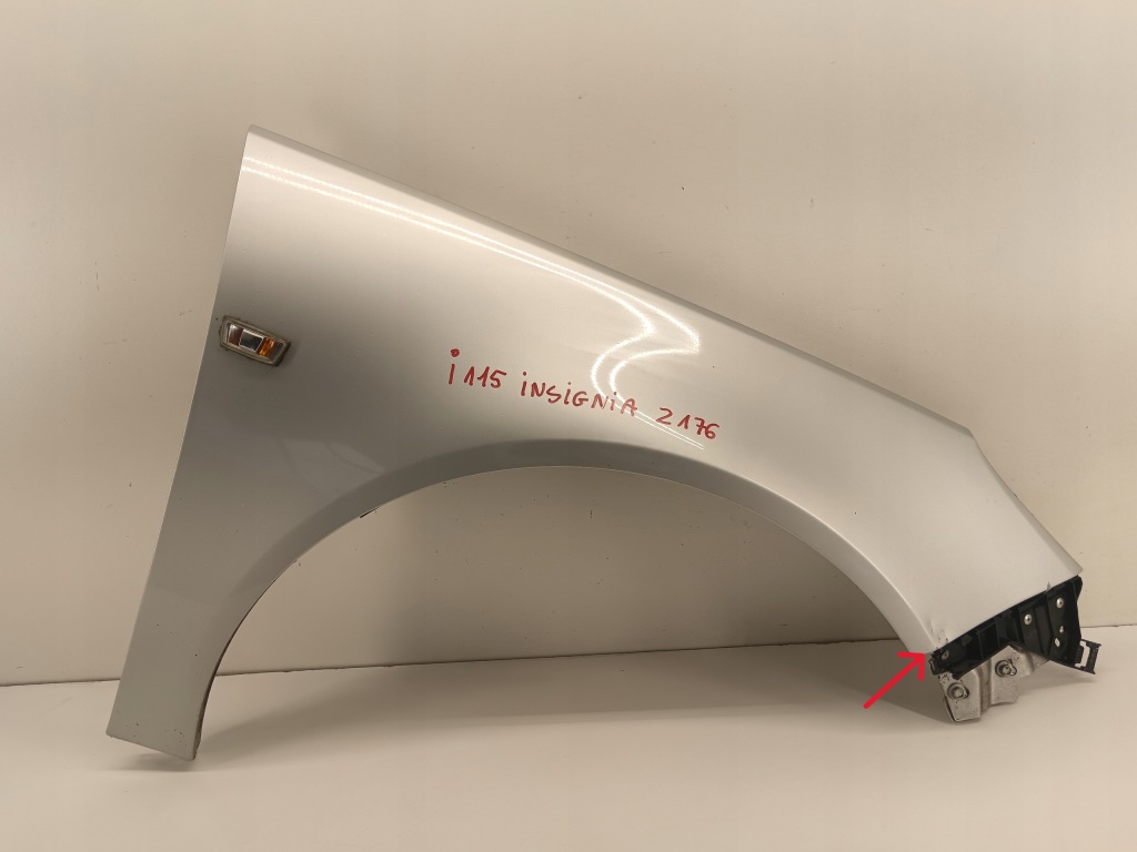 Крыло  правый  передний opel insignia a 08-13 z176 в Украине