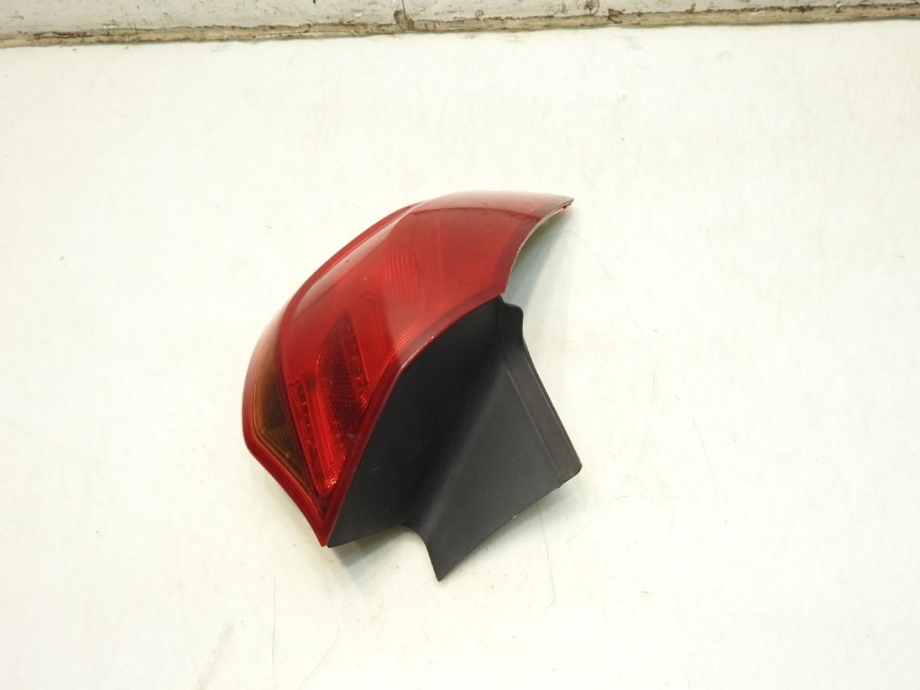 Лампа лівий задній opel astra j 13306459 Зі Шроту