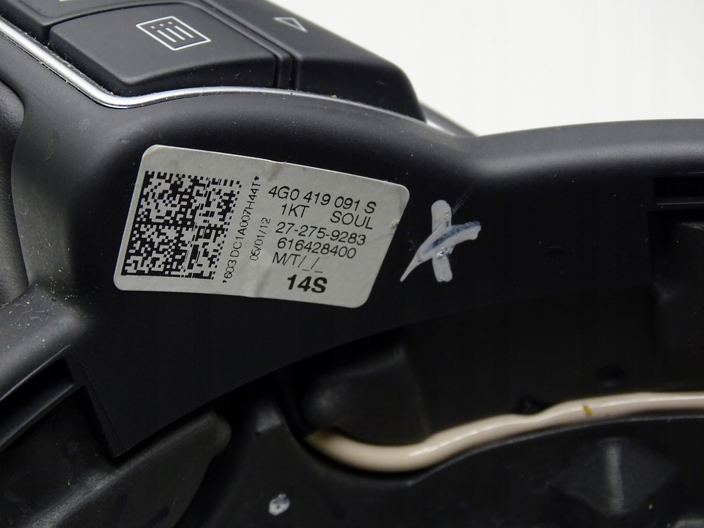 фото №11, Воздуховод трёхспицевая кожа лепестки переключения мультифункция audi a1 8x 4g0419091s