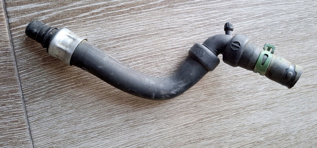 Купити Патрубок шланг трубка води 924102087r renault espace v 5 1.6 dci