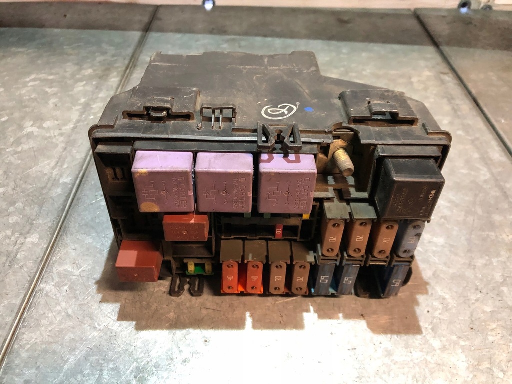 фото №1, Renault laguna ii lift коробка предохранителей