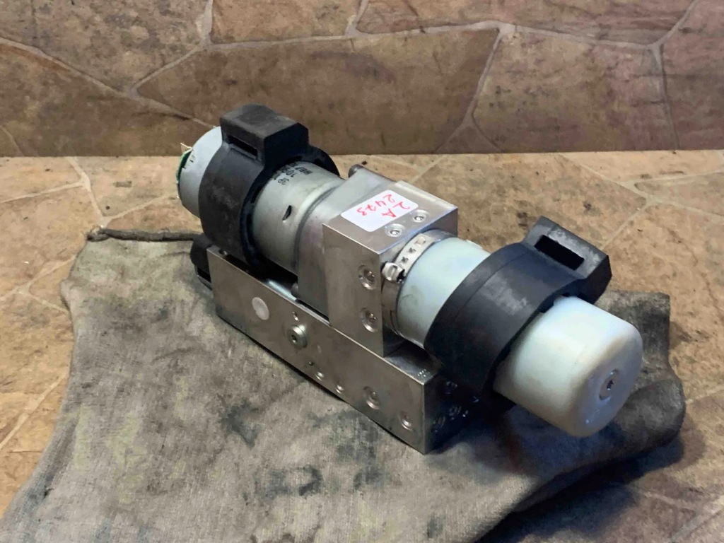 Насос гидравлическая mercedes-benz slk r172 a1728000030 1.8l бензиновый 135kw с Разборки