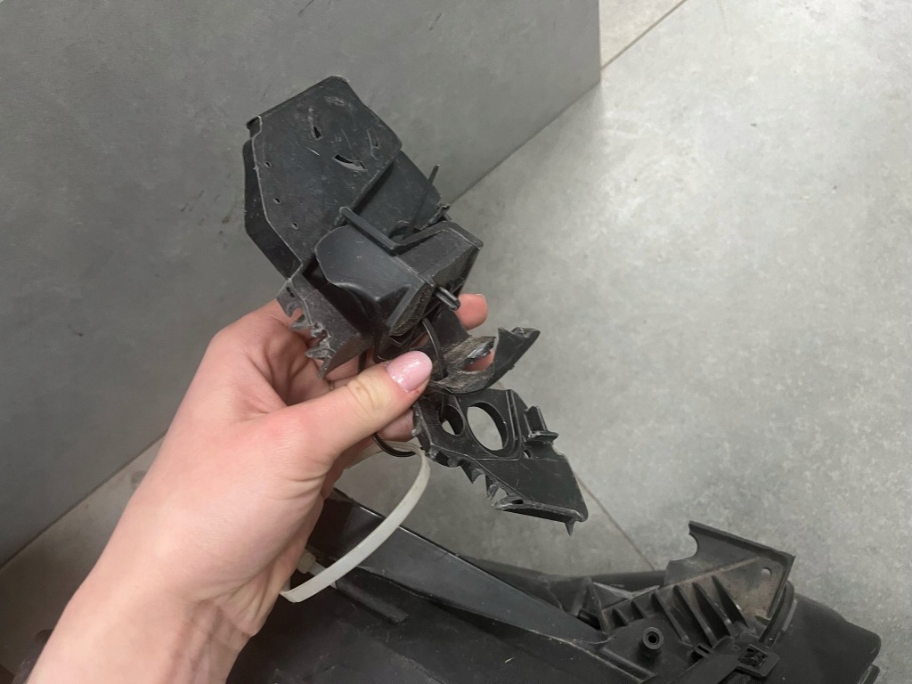 фото №9, Лампа перед правая nowa peugeot 3008 ii 5008 ii оригинал 9810478080