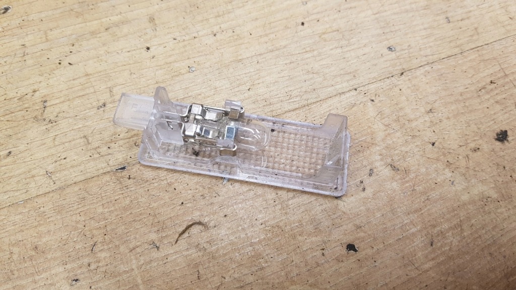 Лампа освещение салона mini cooper ii r55 Цена