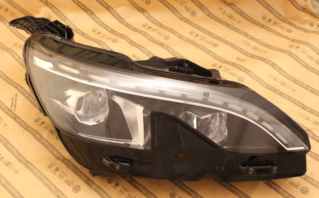 фото №1, Peugeot 3008 5008 17-20 лампа перед full led