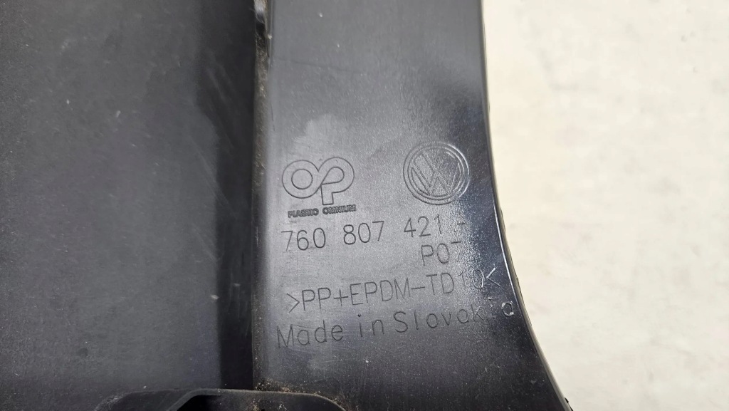 Бампер задний задняя  vw touareg 3 3 r-line 760807421a Киев