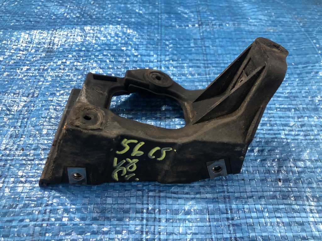 фото №1, Кронштейн порог перед правое audi a6 s6 c5 4.2 v8