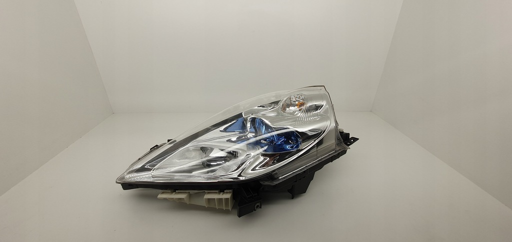 фото №1, Nissan leaf led лампа левая eu