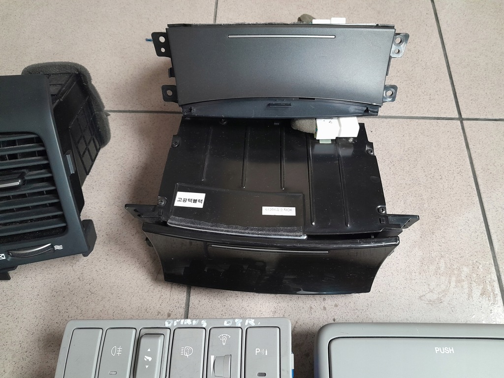 фото №4, Kia opirus amanti 08 lift панель рамка переключатели