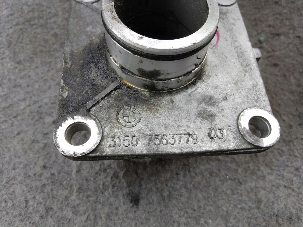 Підпора піввісь bmw x5 f01 Доставка