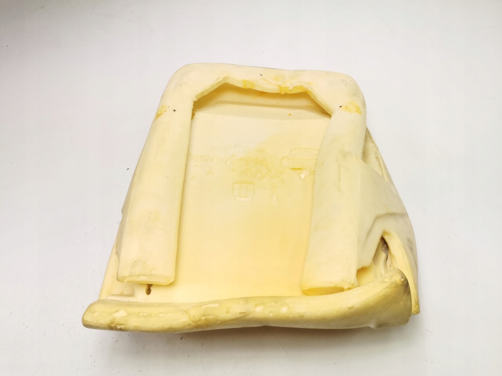 Гумовий елемент спинка сидіння правий перед ford focus 1998-2005 cak оригінальний номер 1215954 Недорого