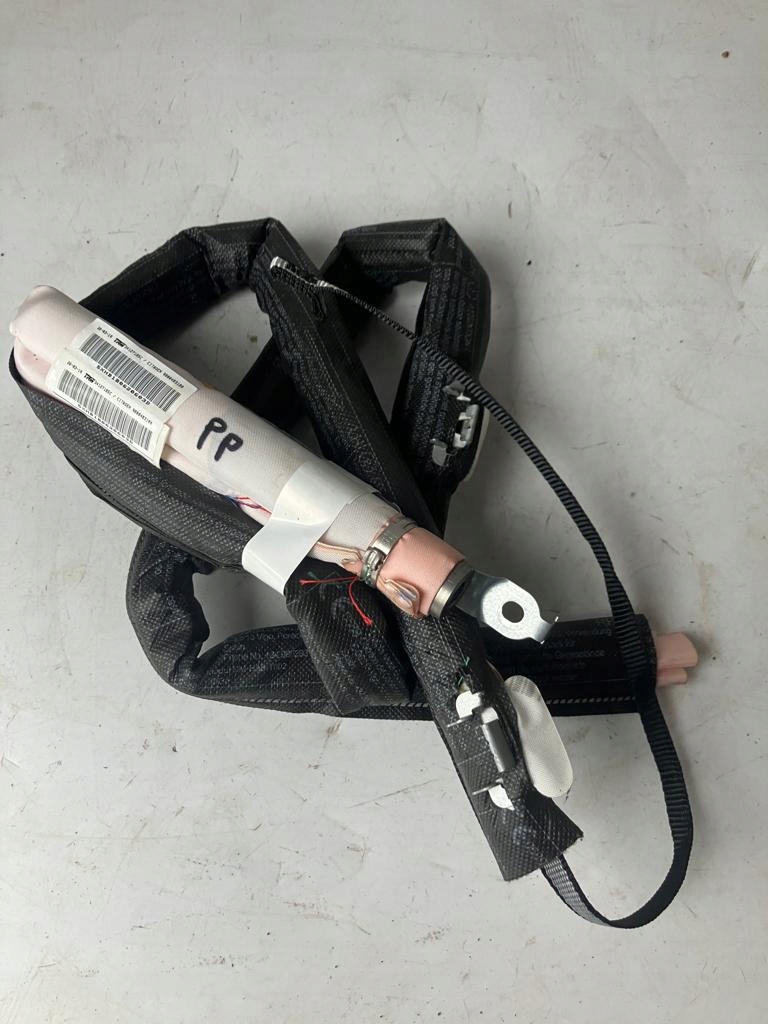 фото №1, Шторка безпеки права c4 picasso ii 9800483180