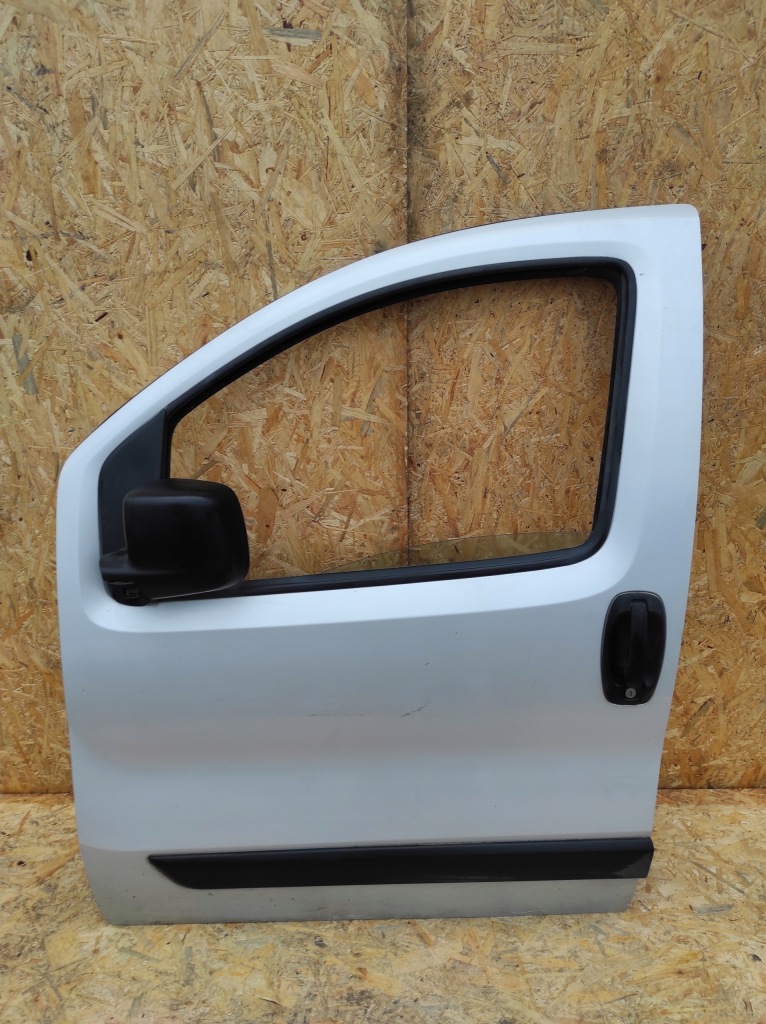 Купити Двері ліва передні peugeot bipper citroen nemo