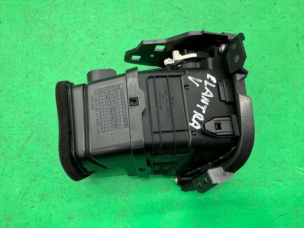 фото №9, Решётка обдув панели приборной панели левая 97480-3x000 hyundai elantra v 10-16