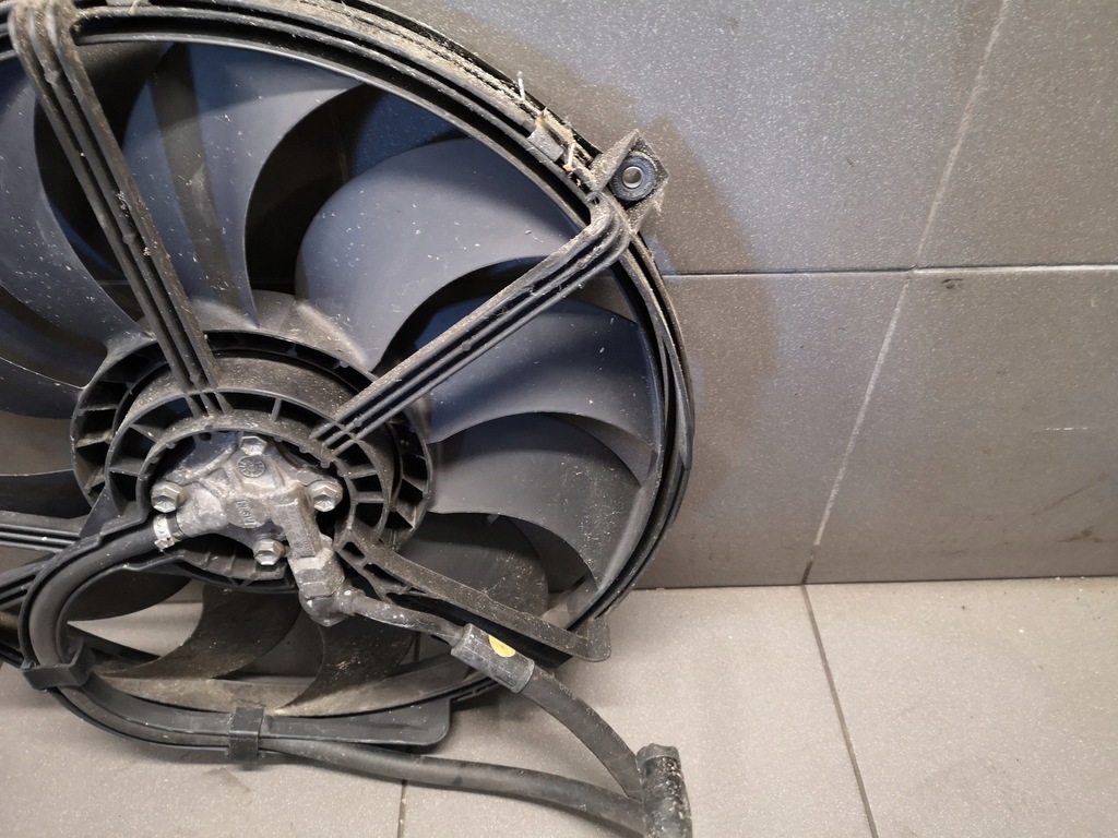 фото №10, Вентилятор радиатор audi a8 d2 3.3 tdi 4d0121308