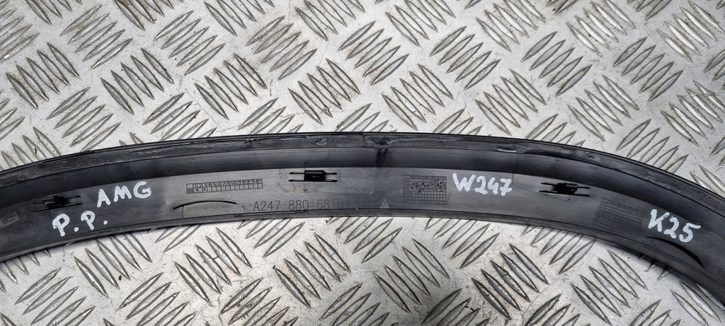 фото №16, Mercedes w247 h247 amg молдинг крила правий перед передня a2478806804