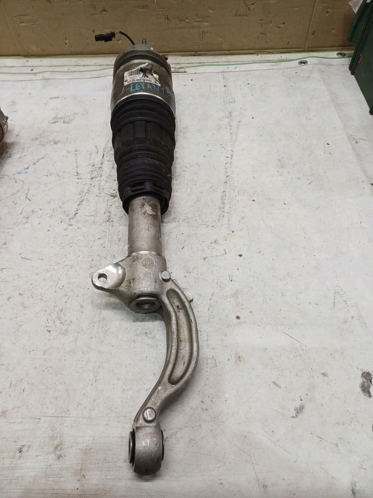 фото №1, Амортизаторы правый maserati levante 670100717