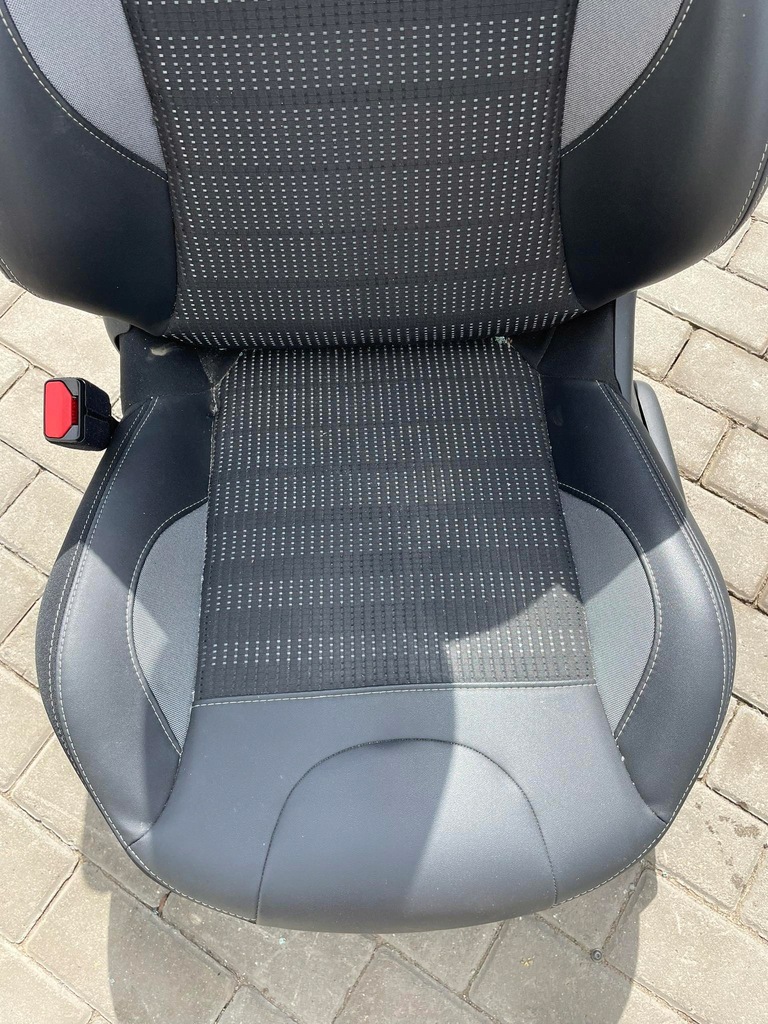 фото №9, Peugeot 2008 i сидіння сидіння задня заднє сидіння